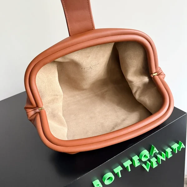 做舊牛皮絨面革手拿包：圖片 10