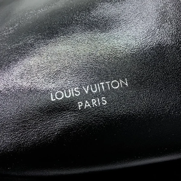 LV x TM CarryAll Vibe MM 小羊皮包包 - 黑色 Monogram 復刻版：圖片 9