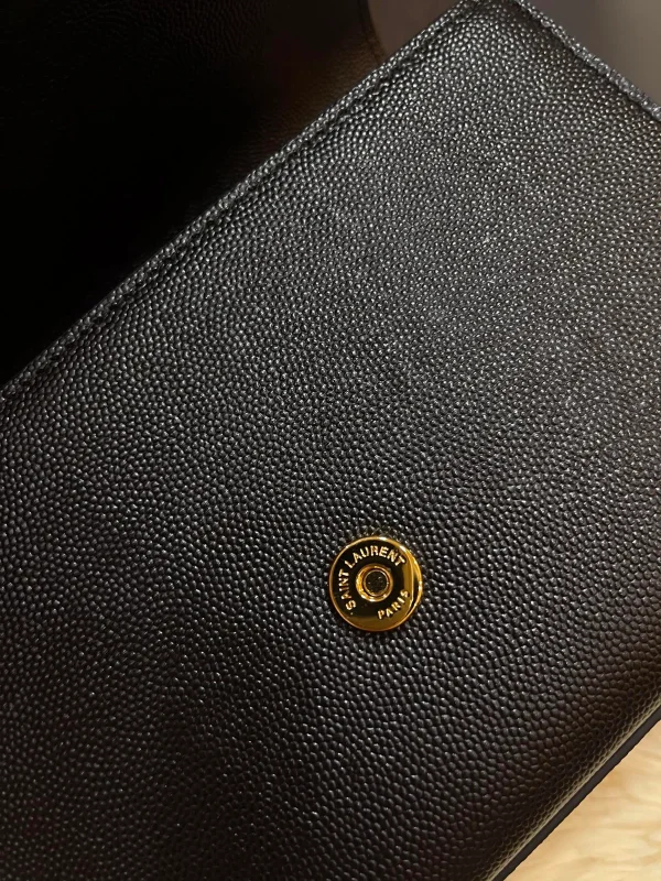 KATE雋永粒面壓紋皮革手袋：圖片 5