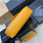 菱格紋絎縫小羊皮信封包：圖片 5