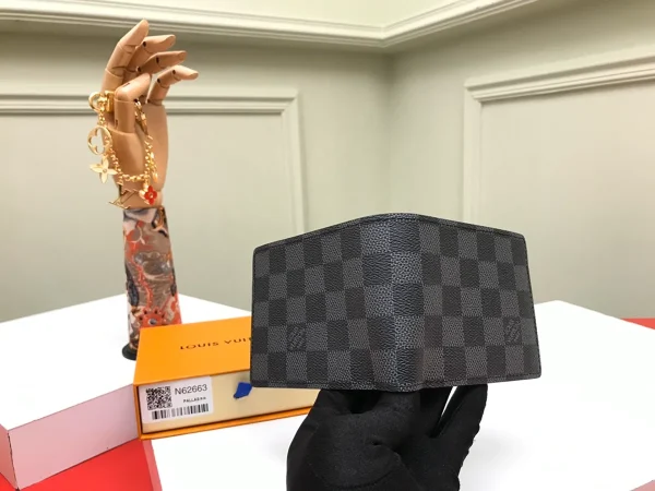 Louis Vuitton Damier Graphite 男士多夾層輕便錢包 | 可個人化訂製：圖片 10