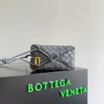 BottegaVenetaIntrecciato編織閃電灰小號斜挎包：圖片 3