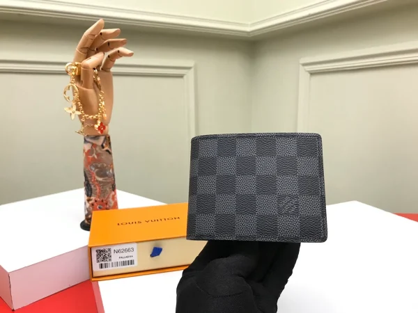 Louis Vuitton Damier Graphite 男士多夾層輕便錢包 | 可個人化訂製：圖片 2