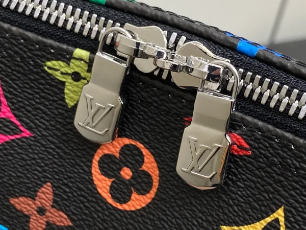 Louis Vuitton x 村上隆聯名款Speedy Soft 30複刻包包：圖片 12