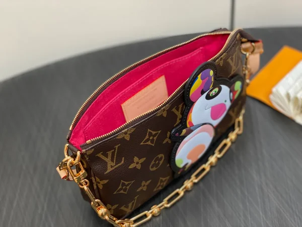 Louis Vuitton x 村上隆聯名複刻款Pochette Accessoires包包：圖片 12