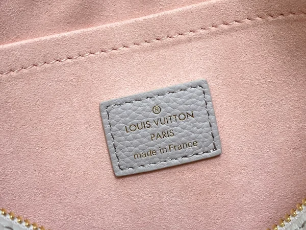 Louis Vuitton Hand It All PM 鏤空雕花Mahina小牛皮手提包：圖片 12