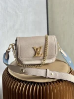 Louis Vuitton Lockme Tender 斜背包 | 粒面小牛皮 | 可拆式雙肩帶設計：圖片 2