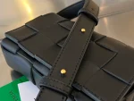 Intreccio編織工藝小號黑色羊皮革斜挎包：圖片 6