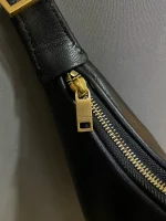 小羊皮CASSANDRE裝飾柔軟手袋：圖片 5