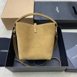 Celine LE 37水桶包小型版 | 義大利小牛皮 | 多方式攜帶設計：圖片 3
