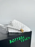 BottegaVenetaIntrecciato編織小號白色羊皮革肩背包：圖片 7