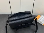 Louis Vuitton Steamer郵差包 | Taurillon Monogram壓花牛皮 經典鏈帶設計：圖片 9