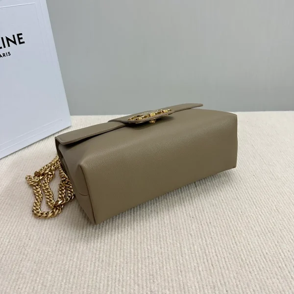 高仿CELINE-賽琳 經典TRIOMPHE牛皮革斜挎包 - 金色飾面多功能肩背包-115853：圖片 5