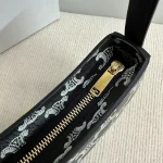 高仿CELINE-賽琳 標誌印花牛皮革包邊斜挎包-115702：圖片 8