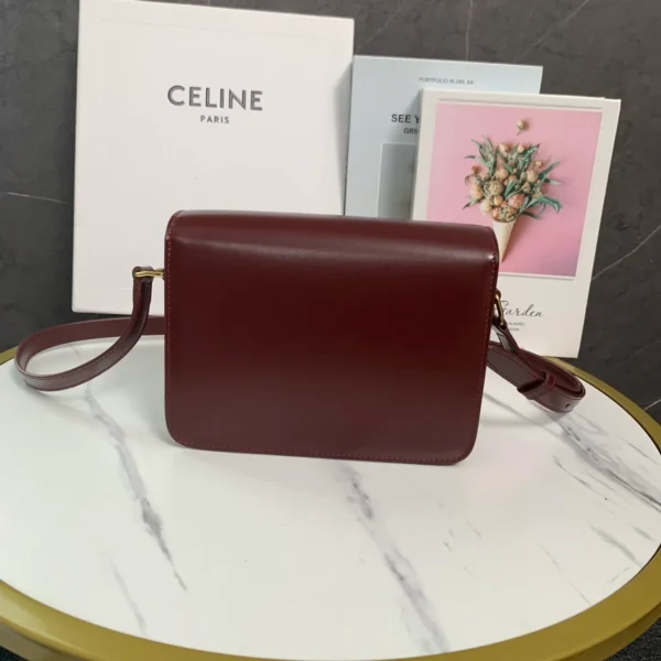 高仿CELINE-賽琳 TRIOMPHE鎖扣牛皮斜挎包 - 多功能時尚肩背包-188423：圖片 3