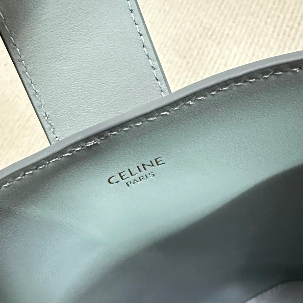 高仿CELINE-賽琳 經典TRIOMPHE磁扣迷你手袋 - 多功能便攜設計-10N473 10 高仿CELINE-賽琳 經典TRIOMPHE磁扣迷你手袋 - 多功能便攜設計-10N473