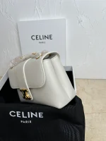 高仿CELINE-賽琳 經典TRIOMPHE牛皮斜挎包 - 金色飾面優雅設計-116593：圖片 4