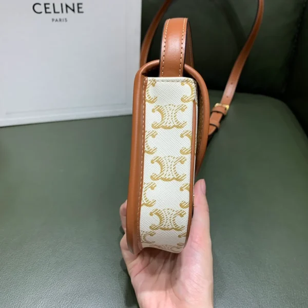 高仿CELINE-賽琳 Triomphe帆布迷你斜挎手袋 - 經典印花牛皮包邊設計-196702：圖片 7