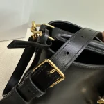 高仿CELINE-賽琳 Triomphe 牛皮革手提斜挎包-116613：圖片 7