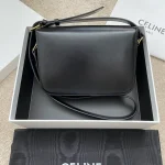 高仿CELINE-賽琳 TRIOMPHE 金屬鎖扣牛皮斜挎包 - 多隔層時尚肩背包-188423：圖片 3