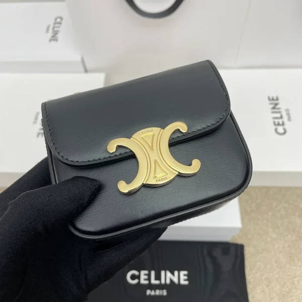 高仿CELINE-賽琳 迷你牛皮TRIOMPHE金屬扣斜挎手袋-10L843：圖片 2