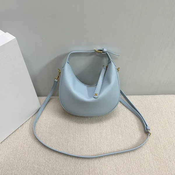 高仿CELINE-賽琳 金色牛皮多功能手提斜挎包 - 大容量智能手機收納-120723：圖片 4
