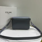 高仿CELINE-賽琳 經典牛皮革斜挎-187363：圖片 3