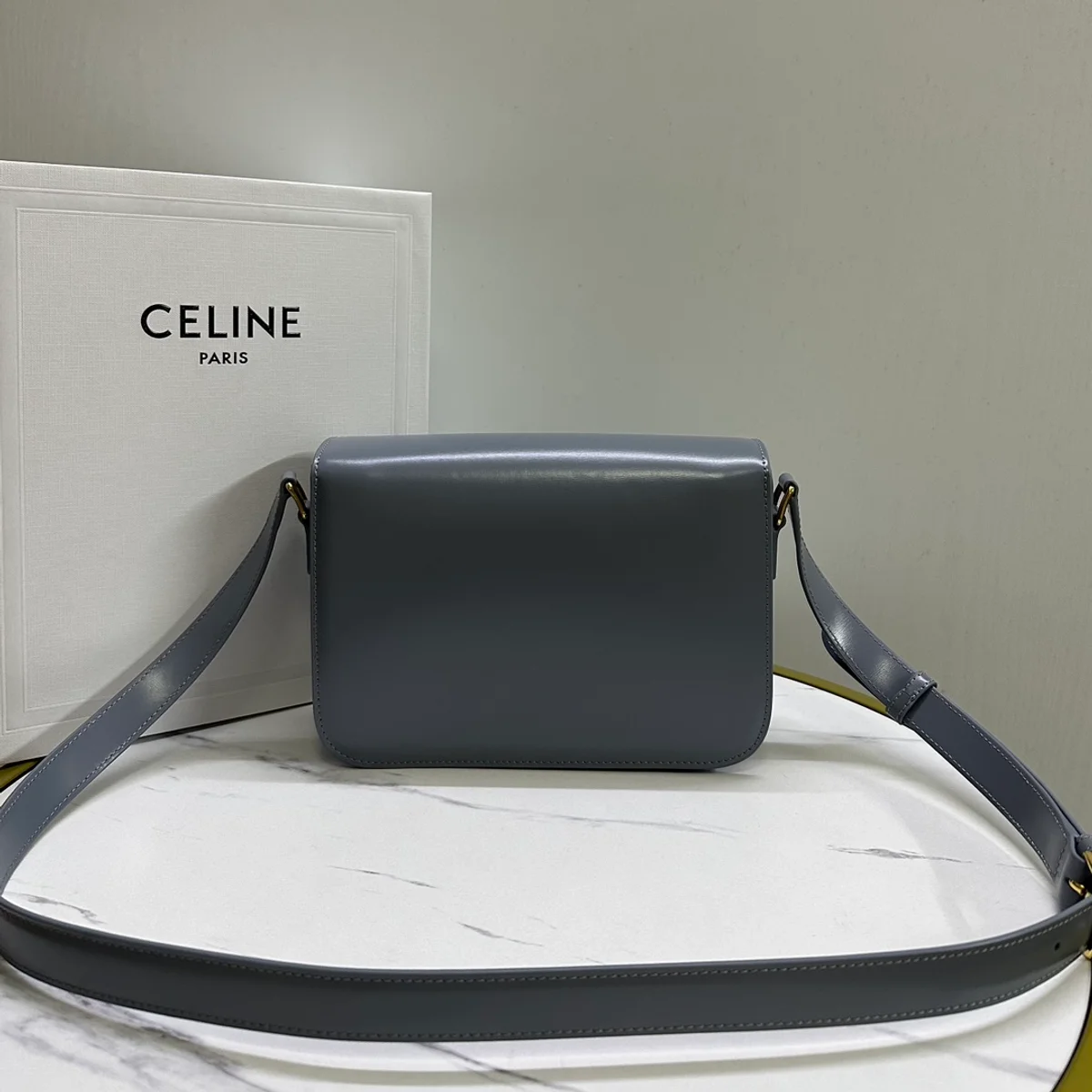 高仿CELINE-賽琳 經典牛皮革斜挎-187363 3 高仿CELINE-賽琳 經典牛皮革斜挎-187363