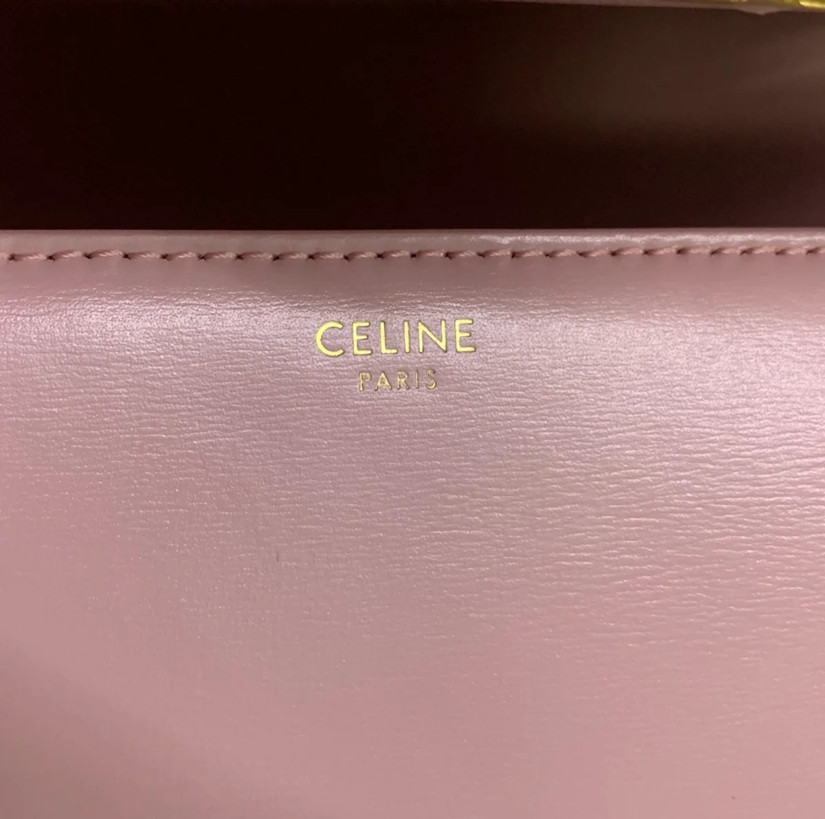 高仿CELINE-賽琳 TRIOMPHE金色鎖扣牛皮斜挎包-188423 8 高仿CELINE-賽琳 TRIOMPHE金色鎖扣牛皮斜挎包-188423