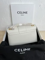 高仿CELINE-賽琳 經典TRIOMPHE牛皮斜挎包 - 金色飾面優雅設計-116593：圖片 3