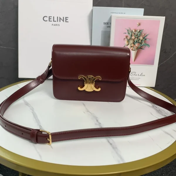 高仿CELINE-賽琳 TRIOMPHE鎖扣牛皮斜挎包 - 多功能時尚肩背包-188423：圖片 2