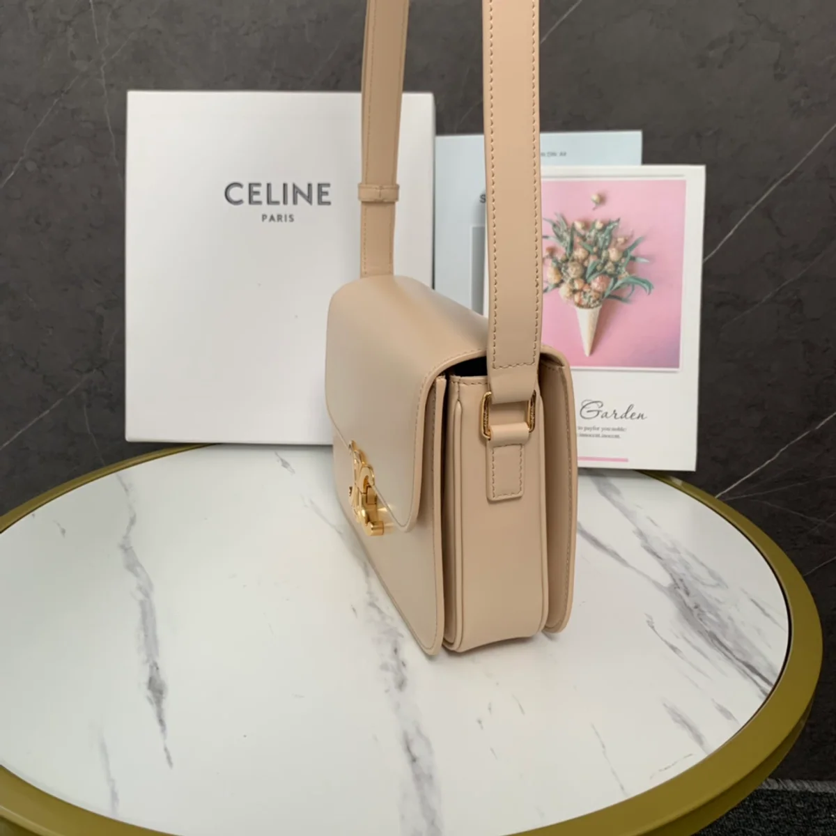 高仿CELINE-賽琳 經典TRIOMPHE牛皮革斜挎包-187363 4 高仿CELINE-賽琳 經典TRIOMPHE牛皮革斜挎包-187363