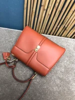 高仿CELINE-賽琳 經典牛皮革多功能手提斜挎包-187373：圖片 5