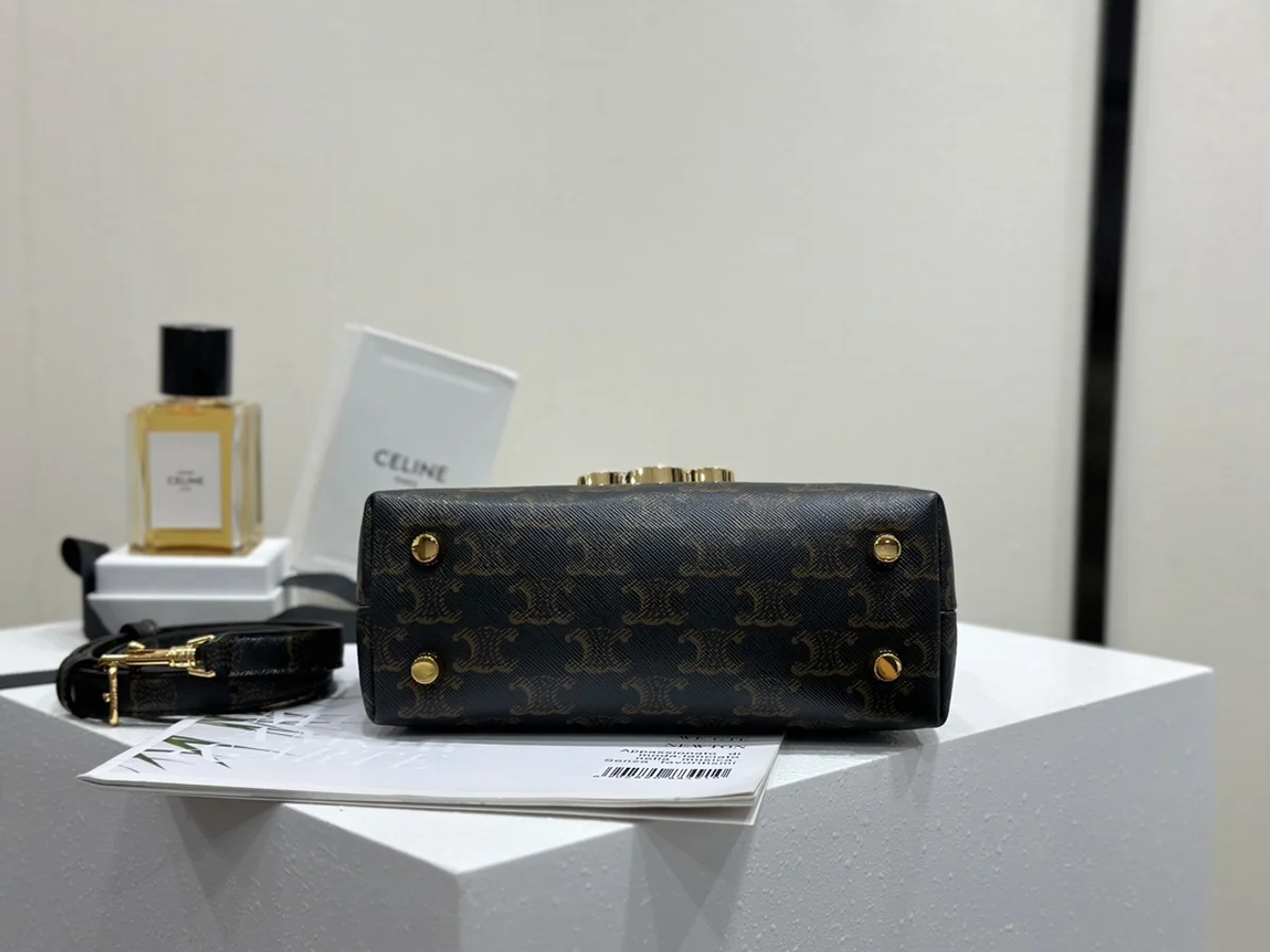 高仿CELINE-賽琳 TRIOMPHE鎖扣牛皮革包邊多功能手提斜挎包-118112 8 高仿CELINE-賽琳 TRIOMPHE鎖扣牛皮革包邊多功能手提斜挎包-118112