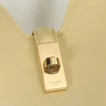 高仿CELINE-賽琳 經典牛皮旋轉鎖扣手提斜挎包-120693：圖片 6