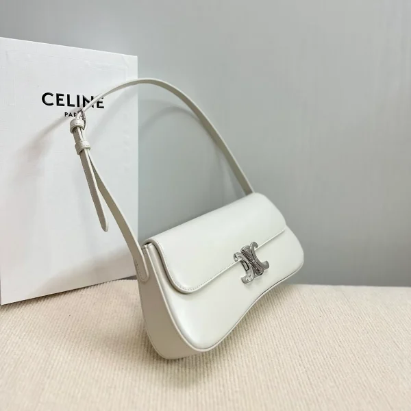 高仿CELINE-賽琳 TRIOMPHE 銀色飾面牛皮革肩背-115533：圖片 4