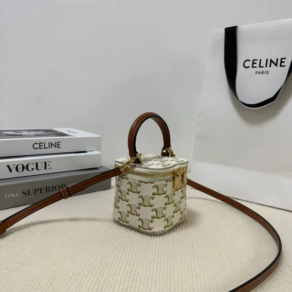 高仿CELINE-賽琳 迷你TRIOMPHE CANVAS印花手袋 - 時尚便攜多功能小包-10J762：圖片 3