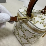 高仿CELINE-賽琳 迷你TRIOMPHE CANVAS印花手袋 - 時尚便攜多功能小包-10J762：圖片 8