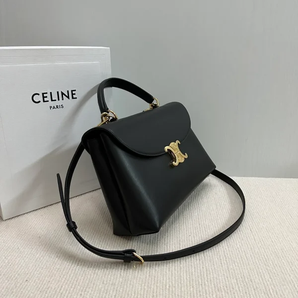 高仿CELINE-賽琳 經典TRIOMPHE牛皮革多功能手提斜挎包-117523：圖片 4