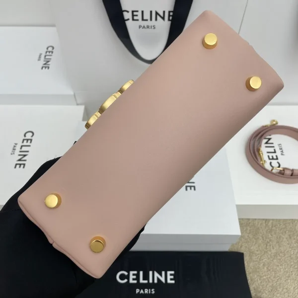 高仿CELINE-賽琳 TRIOMPHE鎖扣牛皮革斜挎包-118113：圖片 5