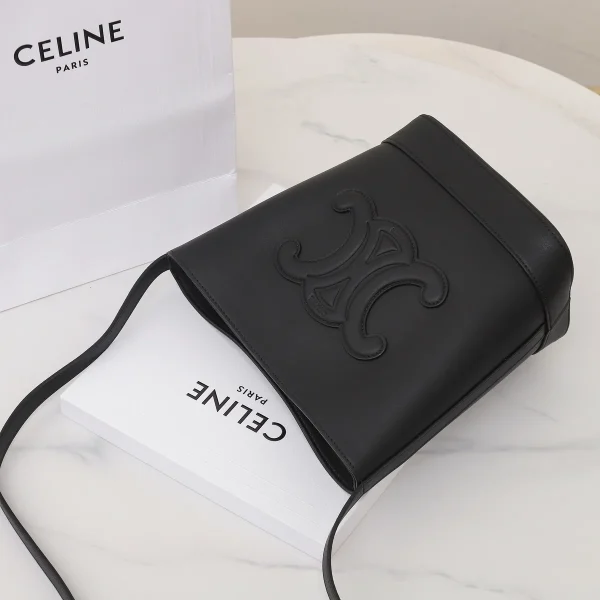 高仿CELINE-賽琳 金色飾面牛皮革斜挎包 - 時尚多功能肩背包-113783：圖片 7
