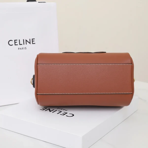 高仿CELINE-賽琳 金色飾面牛皮革多功能手提斜挎包-113773：圖片 9