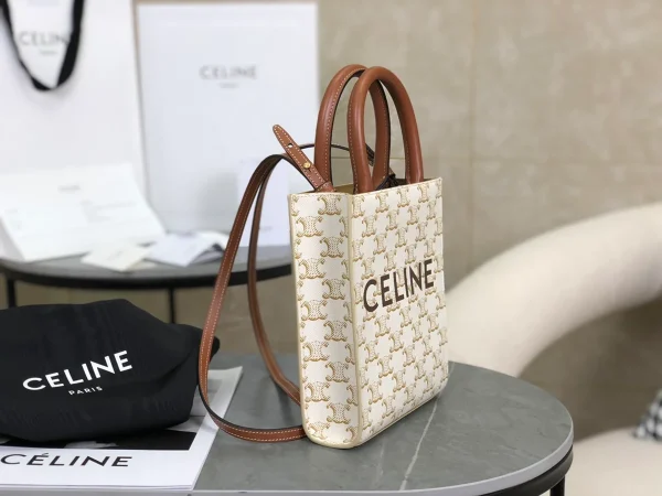 高仿CELINE-賽琳 TRIOMPHE CANVAS迷你手袋 - 時尚便攜，輕鬆容納大屏智能手機-194372：圖片 4