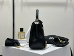 高仿CELINE-賽琳 16 小號刺繡手袋 - 皮革手柄配可拆卸肩帶-188003：圖片 4