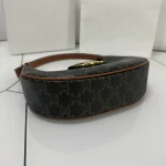 高仿CELINE-賽琳 Saint Laurent TRIOMPHE CANVAS 金色印花肩背包-114492：圖片 10