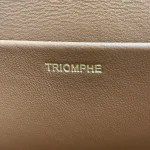 高仿CELINE-賽琳 TRIOMPHE 人造革斜挎包 - 經典鎖扣設計-191242：圖片 9