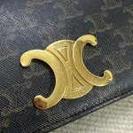 高仿CELINE-賽琳 TRIOMPHE CANVAS迷你手袋 - 多功能時尚智能手機包-10L972：圖片 5