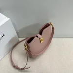 高仿CELINE-賽琳 經典牛皮旋轉鎖扣多功能手提斜挎包-120693：圖片 7