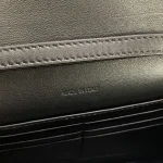 高仿CELINE-賽琳 經典牛皮迷你斜挎手袋 - 可容納大屏手機-10L033：圖片 10