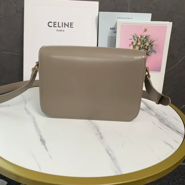 高仿CELINE-賽琳 經典TRIOMPHE鎖扣牛皮斜挎包-187363：圖片 3